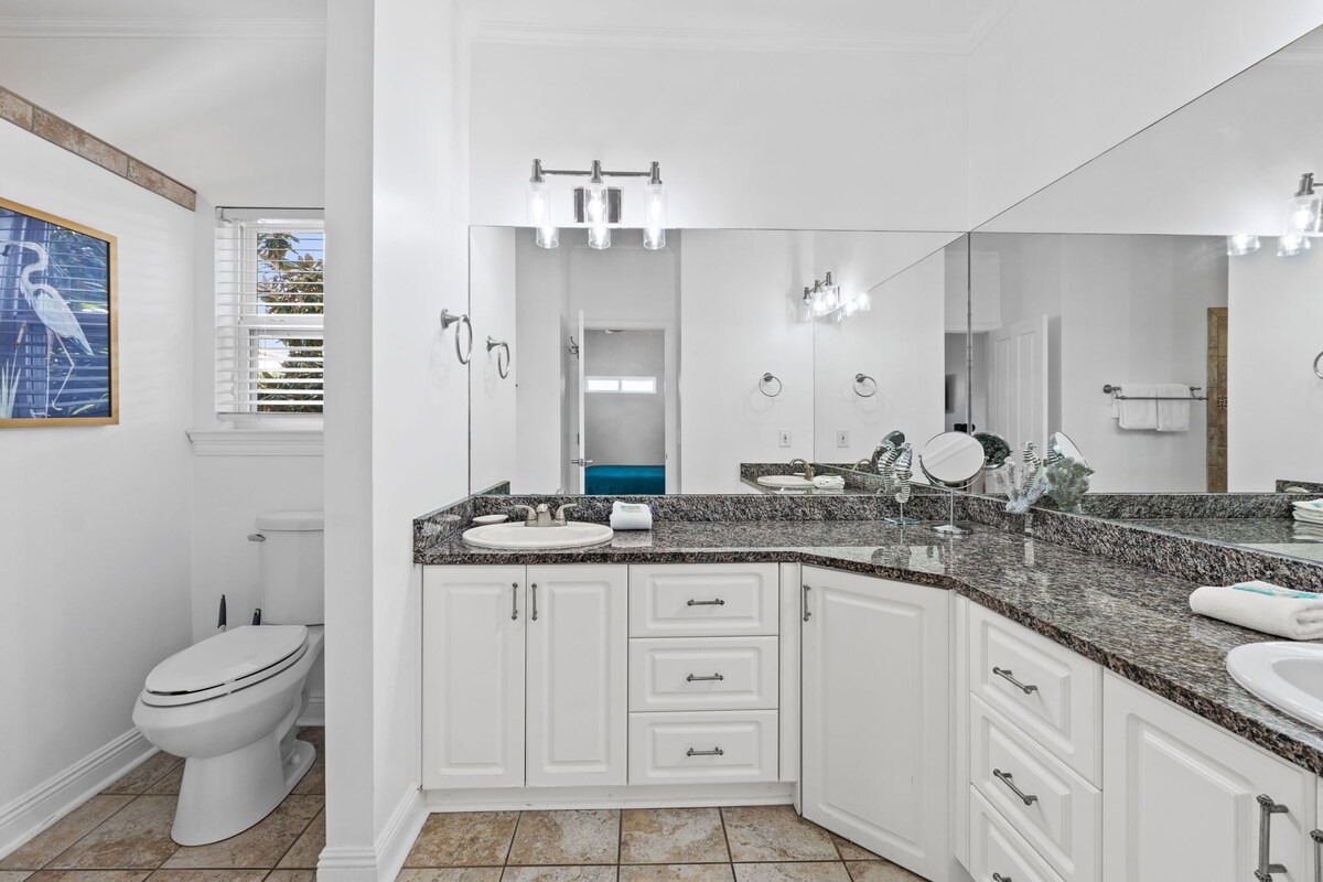 Photo 32 of Sandy at the Beach: Pet-friendly 3-bedroom home with private pool in Destin's Crystal Beach.
