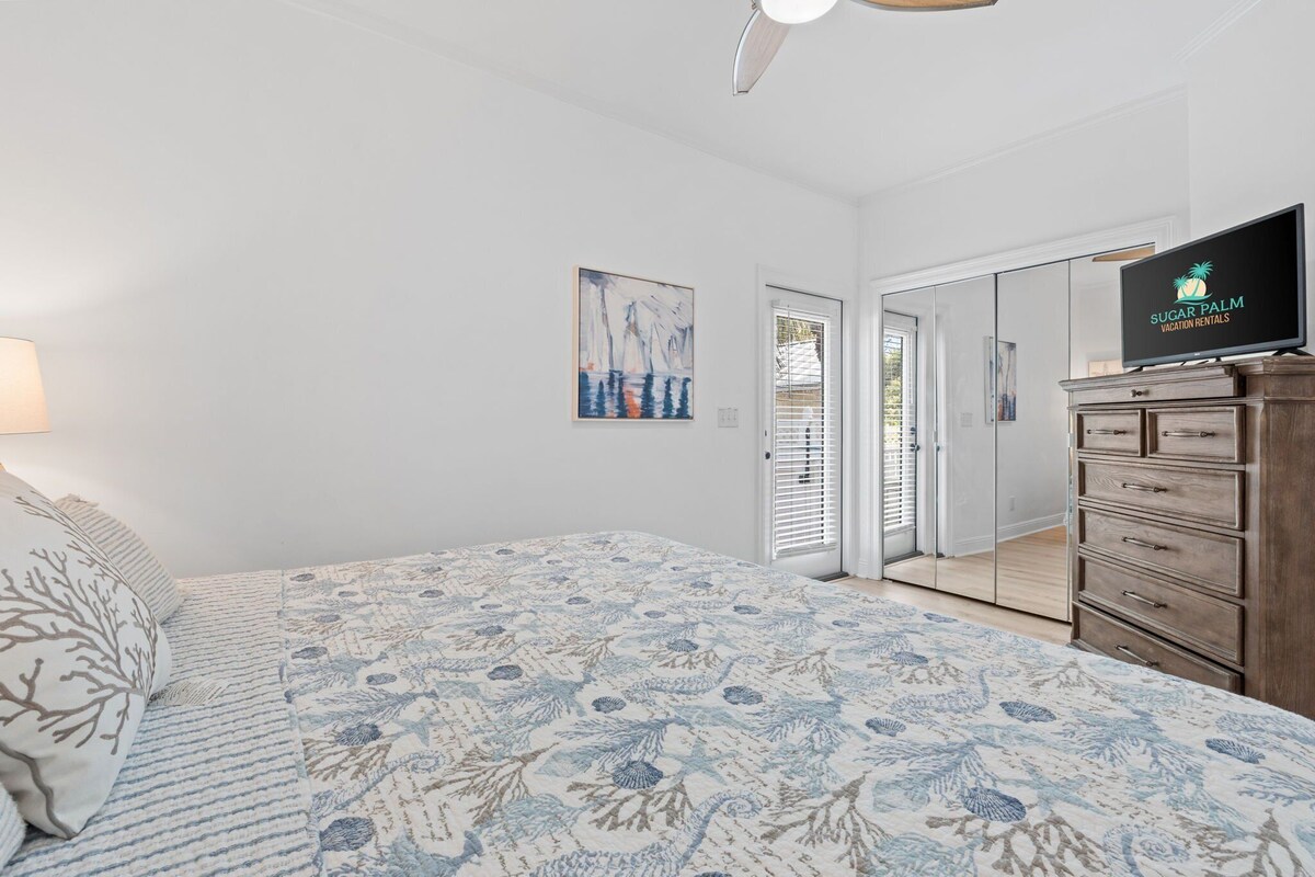 Photo 21 of Sandy at the Beach: Pet-friendly 3-bedroom home with private pool in Destin's Crystal Beach.