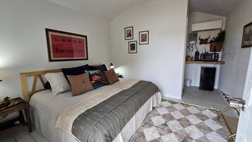 Superior Cabin | Free WiFi, bed sheets