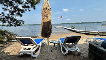 Beach nearby, sun loungers