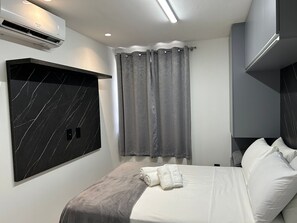 Comfort Apartment, 1 Double Bed with Sofa bed, Non Smoking, Lanai | 1 bedroom, blackout drapes, iron/ironing board, free WiFi