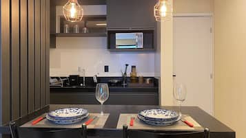 Basic Apartment | Dining