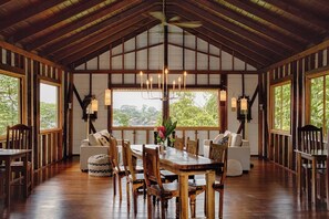 Dining room - The Lodge at Punta Rica (Bastimentos)
