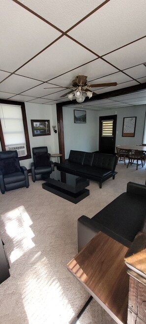 Smart TV - Great Northwoods home with access to all your recreational activities! (Mellen)