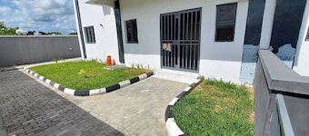 1 Bedroom Studio Apartment, in the Heart of Lekki with 24/7 Electricity Supply