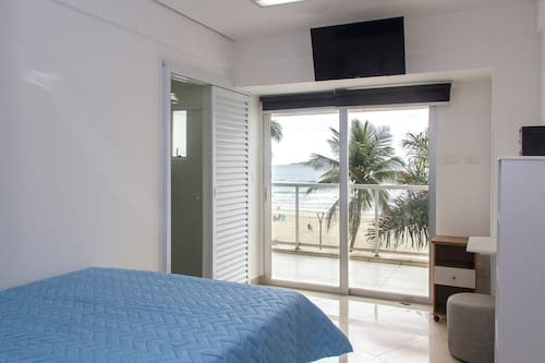 Chambre Deluxe, lanai, vue sur la mer | Coffre-fort, accès au Wi-Fi (inclus)