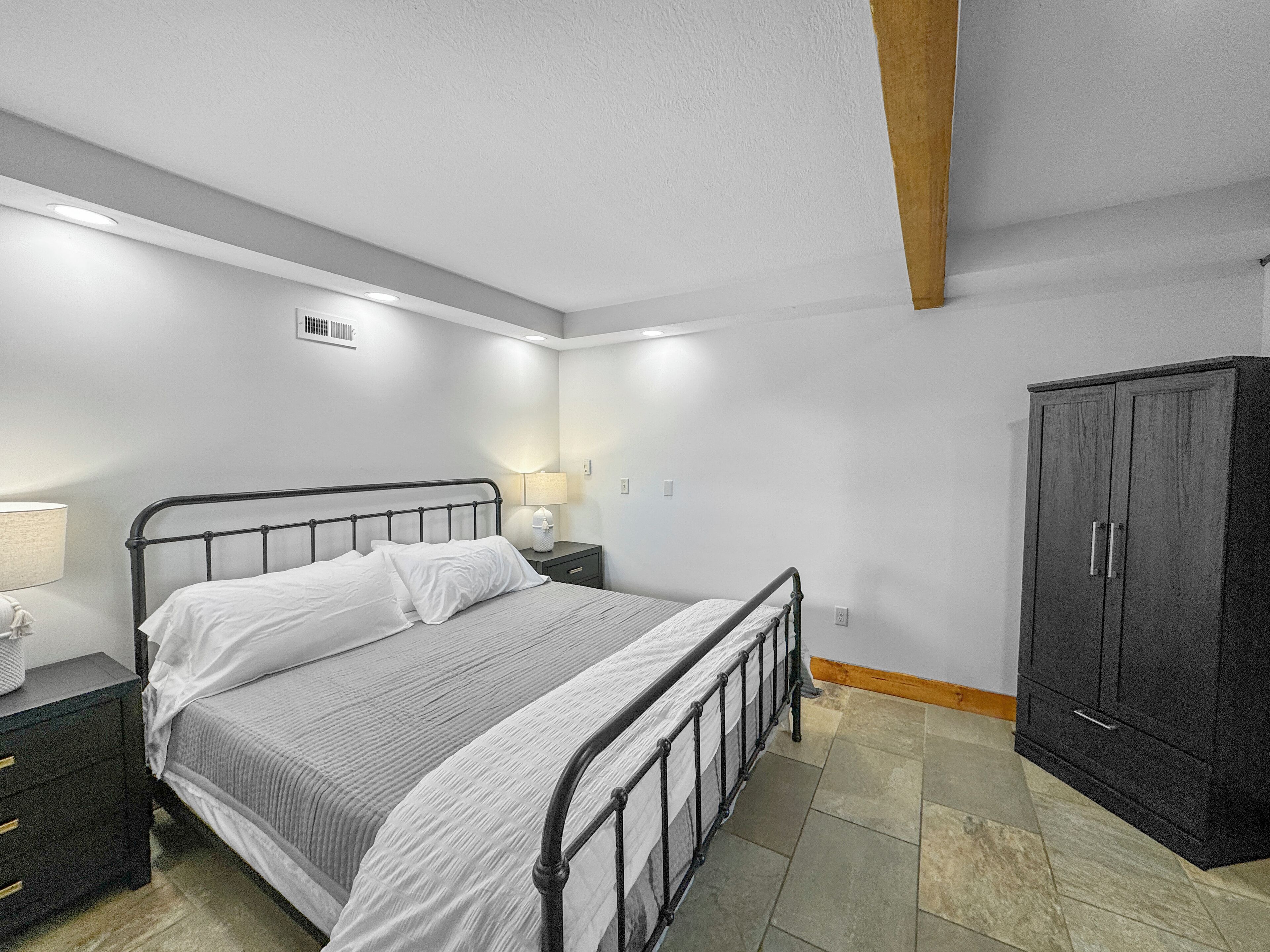 5 chambres, bureau, fer et planche à repasser, Wi-Fi gratuit