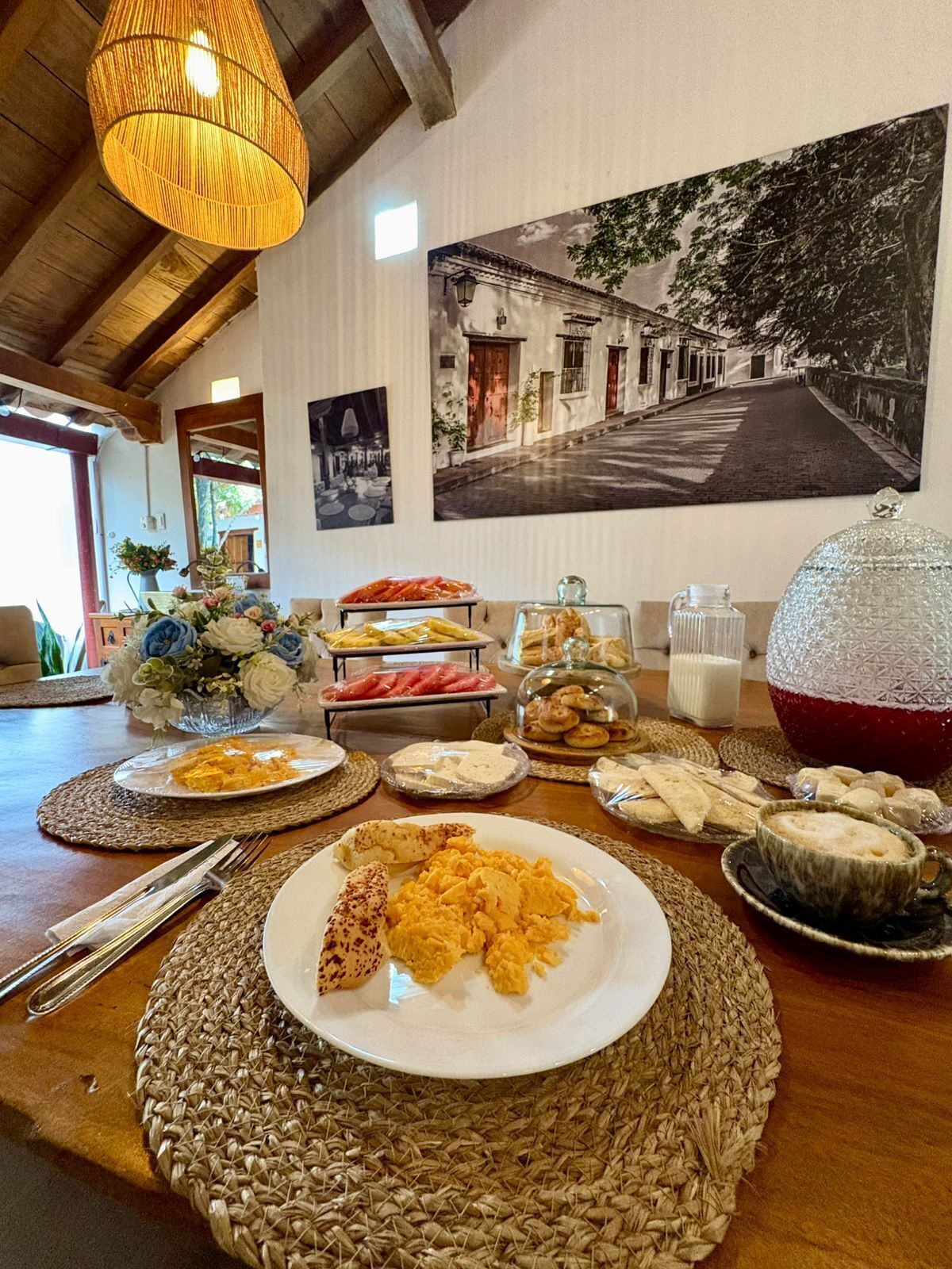Free daily continental breakfast 