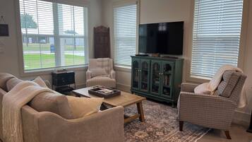 Smart TV, reproductor de DVD y libros