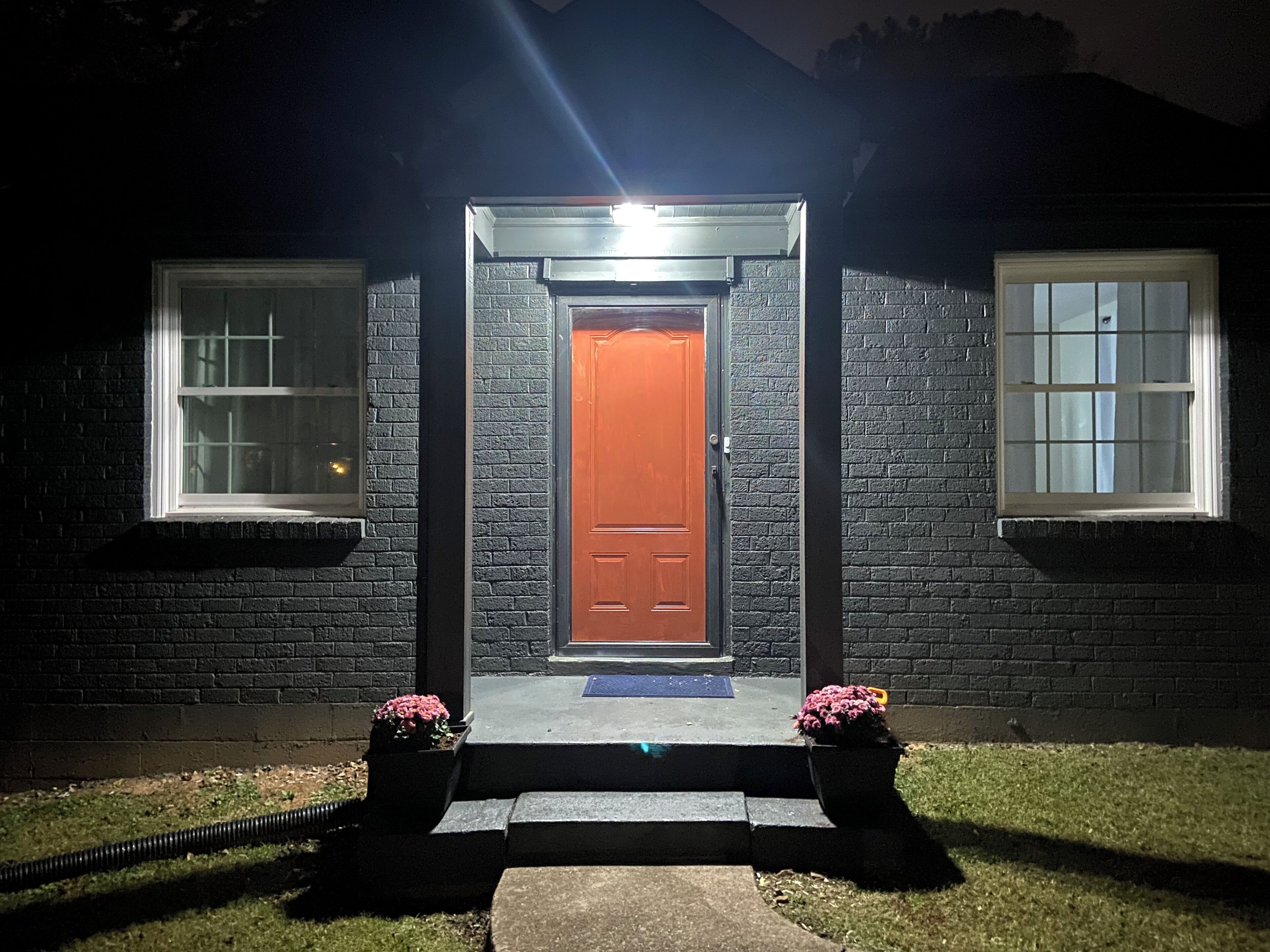 Cozy 2-bedroom house in fantastic Clarksville , 25 minutes from Ft. Campbell