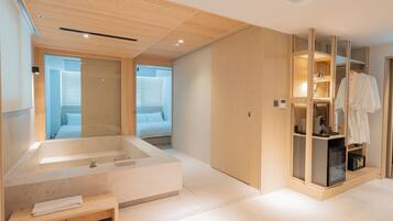 Premium City Twin | 1 間臥室、客房內保險箱、書桌、筆電工作空間