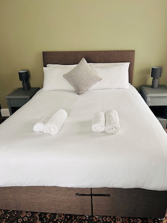 Standard Room | 1 bedroom, desk, laptop workspace, free WiFi