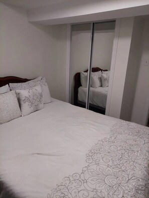 1 bedroom, iron/ironing board, WiFi, bed sheets