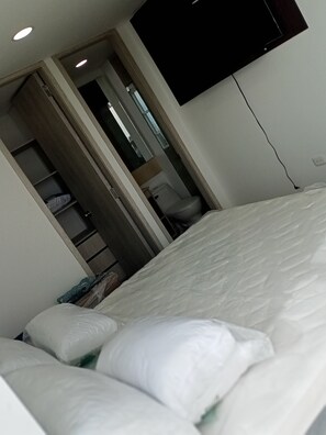 3 bedrooms, WiFi, bed sheets - Estrenar Amoblado Excelete Vista MAR Ascensor Jacuzi Wifi Aire Acond Cerca Playa (Santa Marta)