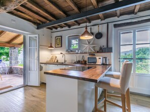 Fridge, microwave, oven, dishwasher - Vacation home Fanny by Interhome (Pescia)