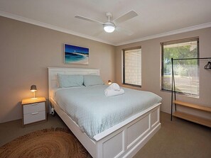 4 bedrooms, individually decorated, individually furnished