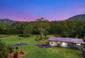 Property grounds - Farm-stay +16 acres + Mineral Pool; 1 hr to Byron Bay, 30 to Nimbin & Lismore. (Larnook)