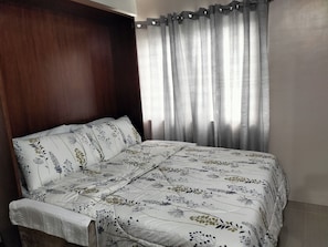 Egyptian cotton sheets, premium bedding, down comforters