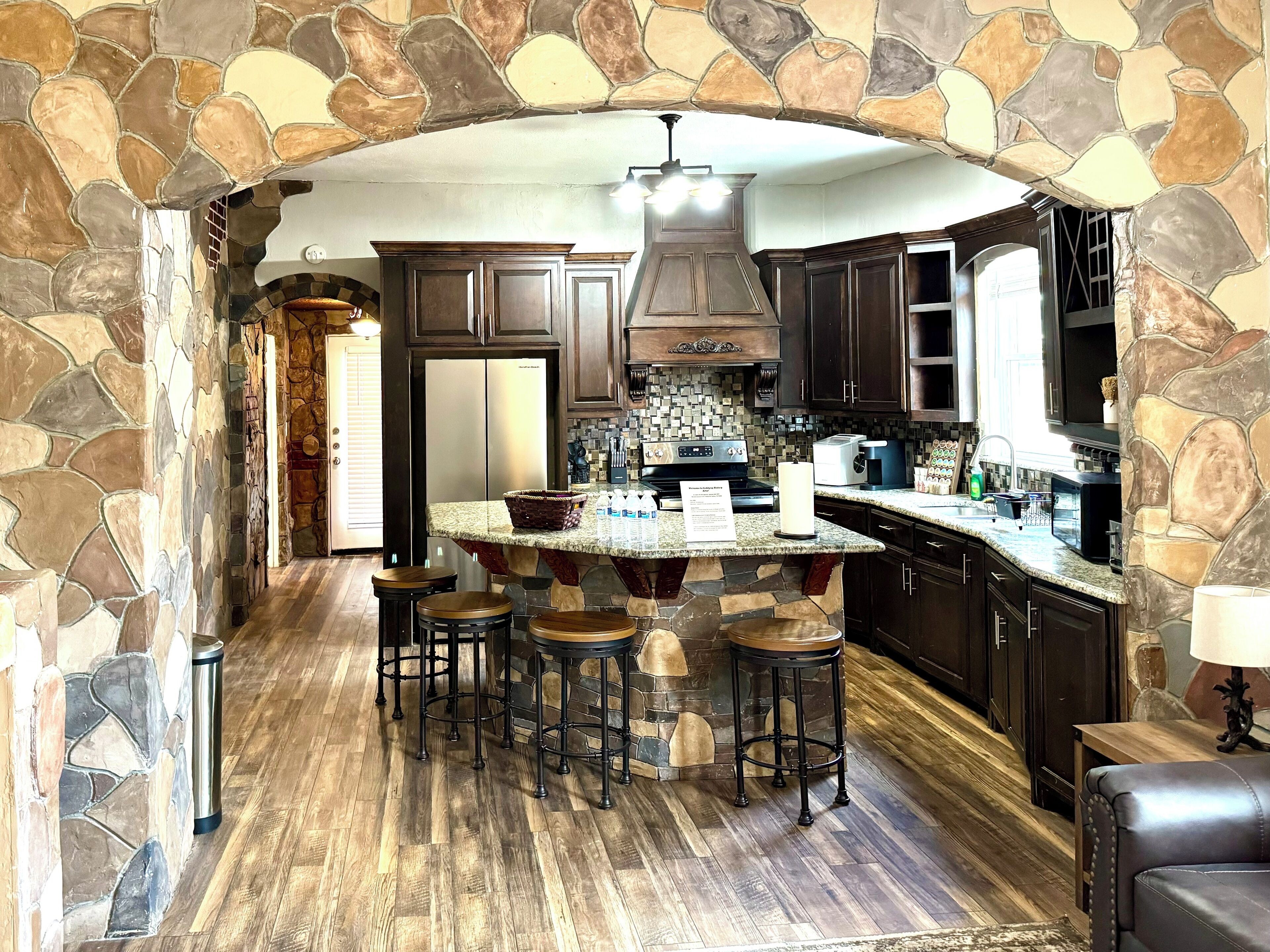 Giddyup, Bishop Arts: Walk to cafes, bars & shops from a charming 3bd/2ba house!