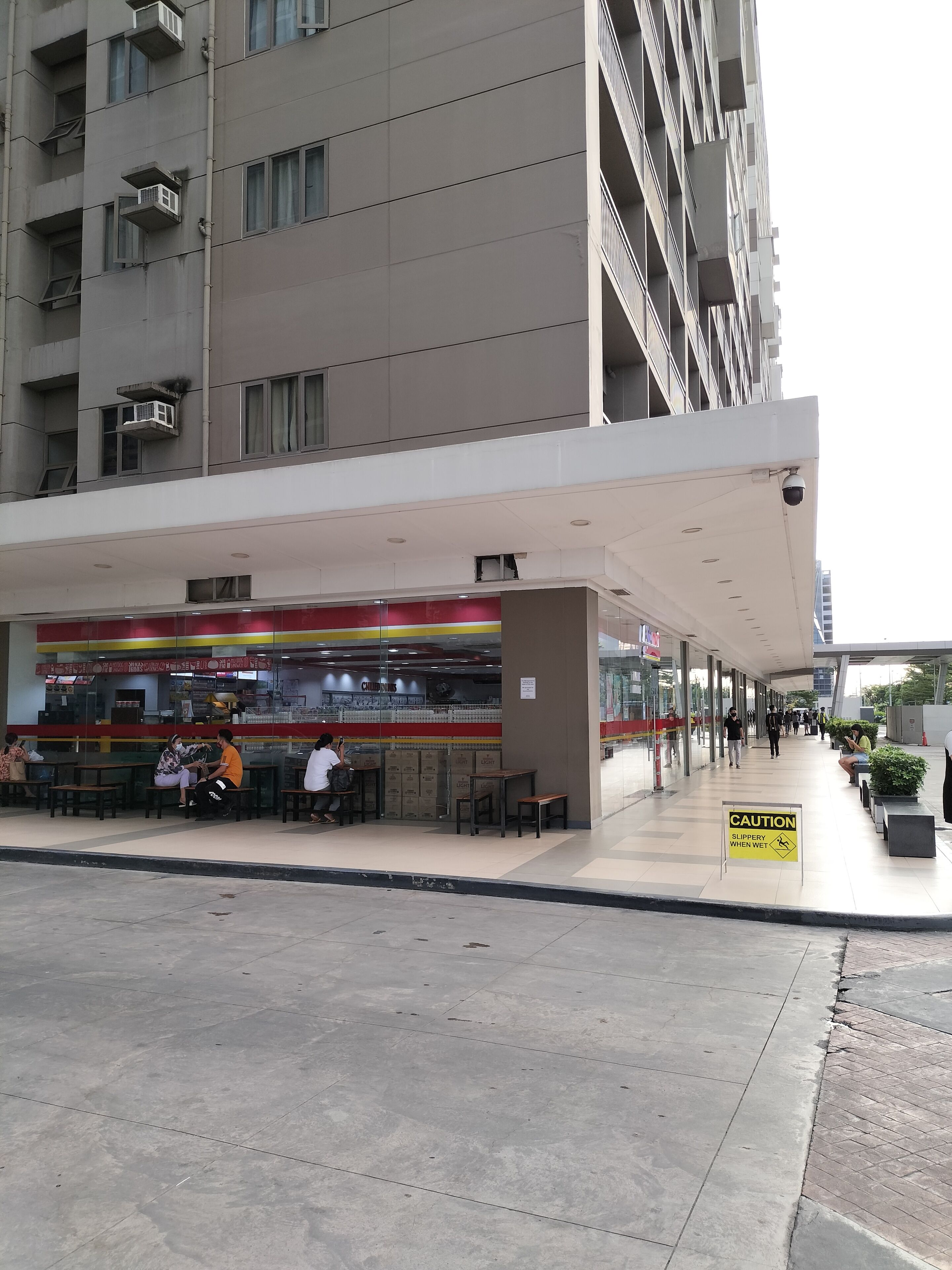 Photo - Shore 2 tower 2