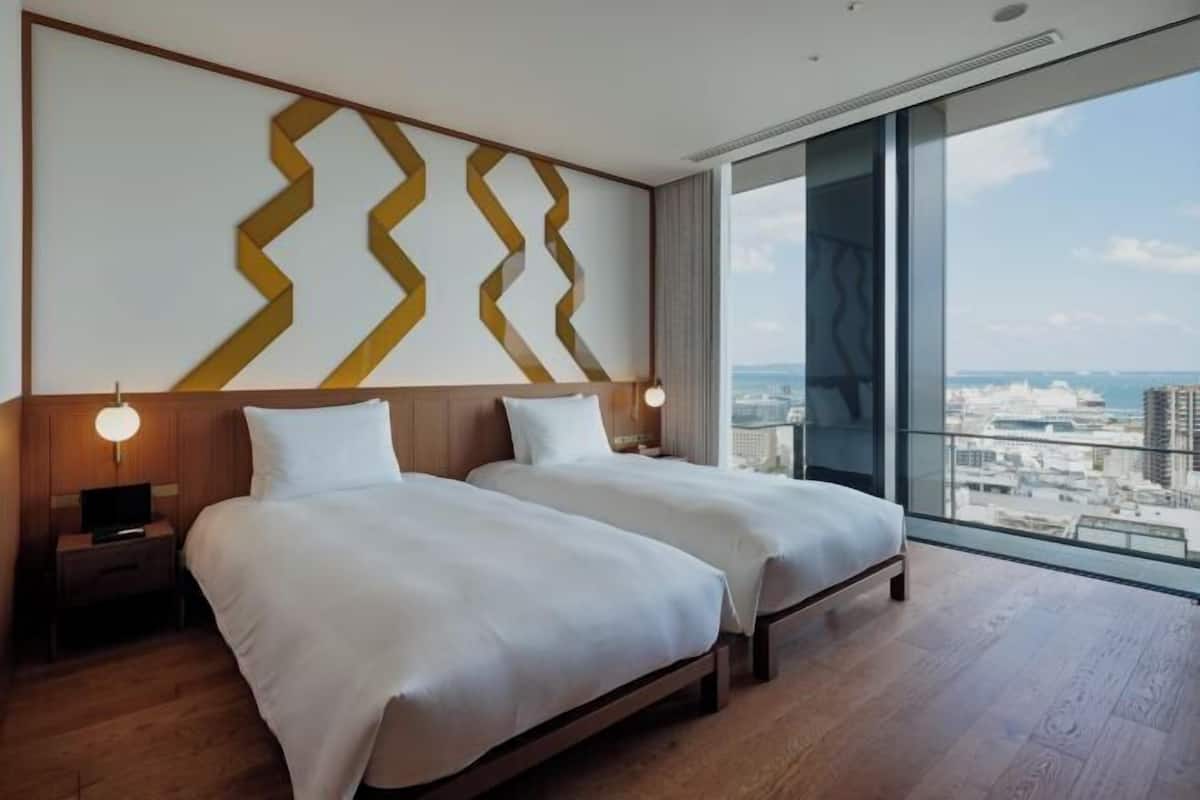 1 habitación, artículos del minibar gratis y cortinas blackout