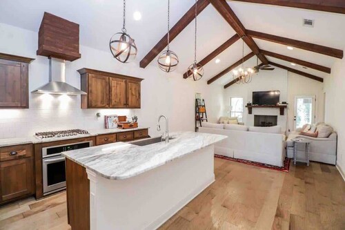 Glen Alden Cottage by Apex Short Term Stays