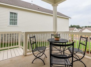 Outdoor dining - Amelia Guesthouse | Best Playoff Weekend Rate (Oxford)