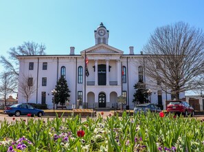 Exterior - Amelia Guesthouse | Best Playoff Weekend Rate (Oxford)