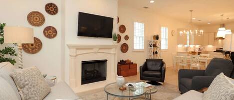 Televisión, chimenea, oficina