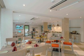 Restaurant - Comfort Inn Elite Goa (Panaji)