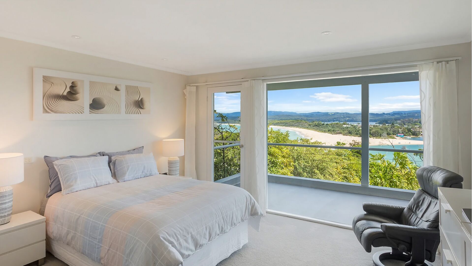 5 bedrooms, free WiFi, bed sheets