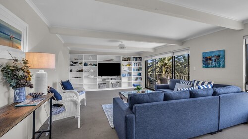 Sandpiper - Great Fishpen Location
