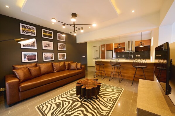 Smart TV - Luxury Condo, steps from Lekki Phase 1 (lagos)