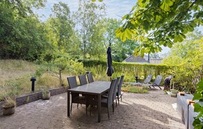Outdoor dining - 1 bedroom awesome home in Rudkøbing (Rudkøbing)