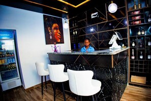 Bar (on property) - Vic & J Lounge and Hotel (Asaba)