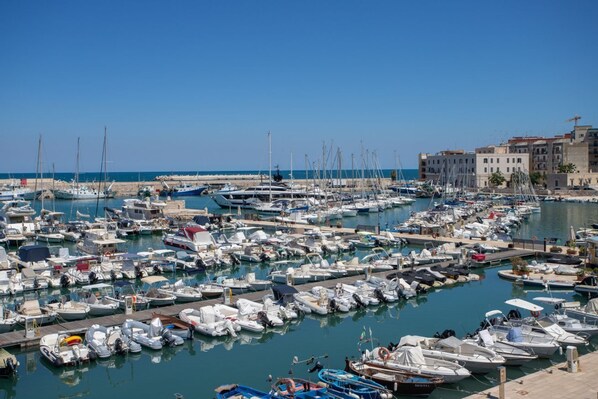 Marina