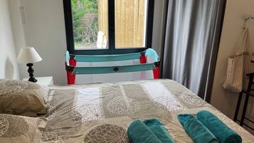 1 slaapkamer, reisbedje, wifi, beddengoed