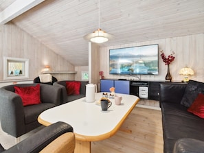 Tv och eldstad
