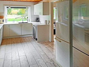 House | Private kitchen - 4 Star Holiday Home in Brande (Brande)