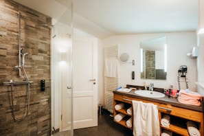 Bathroom - Ferienwohnung im Schierke Harzresort am Brocken (Wernigerode)