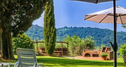 Apartment in Tuscany With Pool and Garden