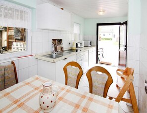 House | Dining - Ferienhaus, Tessmannsdorf (Am Salzhaff)