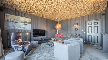 Smart TV, DVD player, stereo