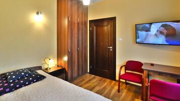 Villa | 6 bedrooms, individually furnished, bed sheets