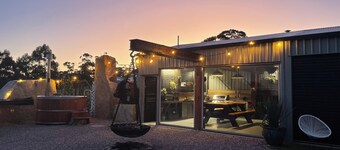 Humbug Views - Bunk House & Hot Tub!