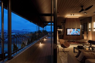 尊荣公寓, 山景 | 起居区 | 智能电视