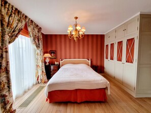 Apartment | 2 bedrooms, iron/ironing board