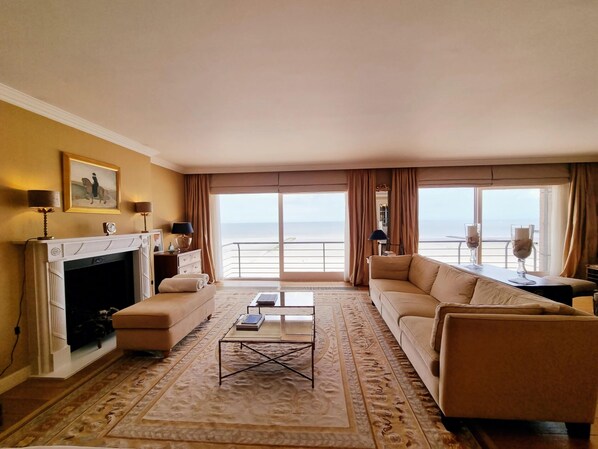 Apartment | Living area