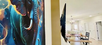 4 Bedroom3Full BathSingleHome with Dgarage14Min Airport and Edmonton  South. 