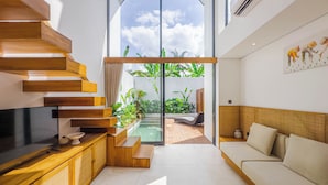 Mezzanine Villa with Private Pool | 客房景觀